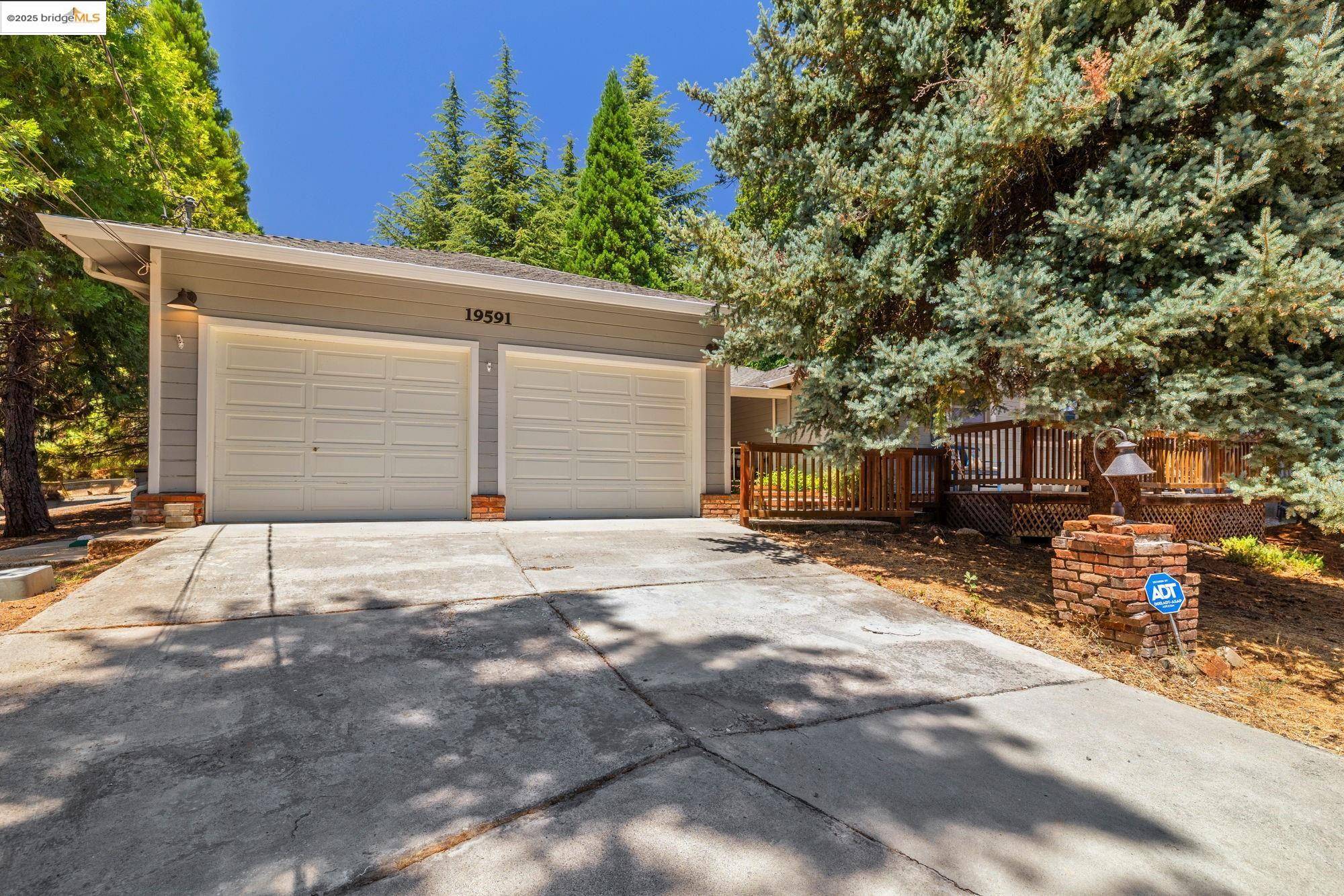 Groveland, CA 95321,19591 Chaffee Circle