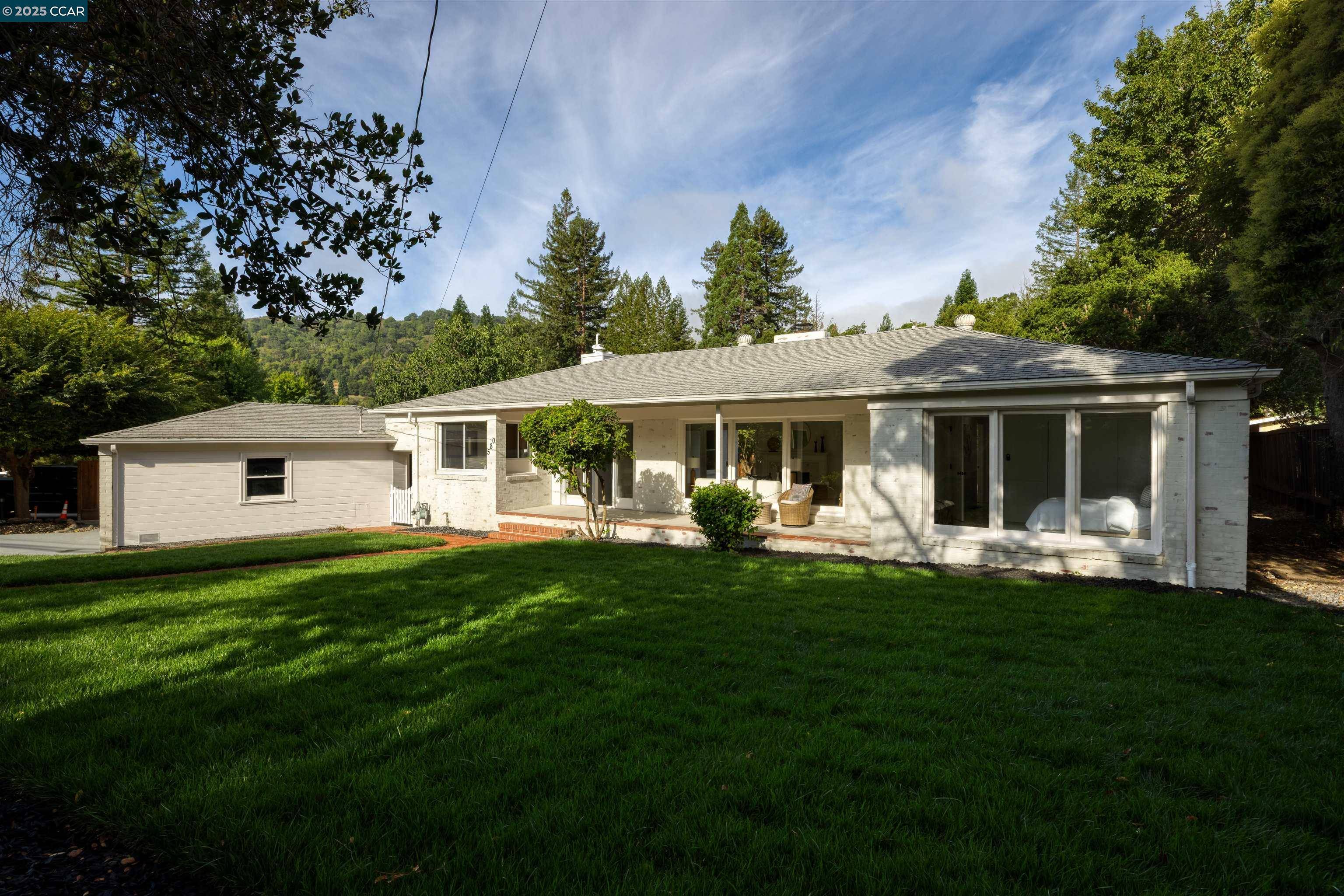 Orinda, CA 94563,580 Moraga Way