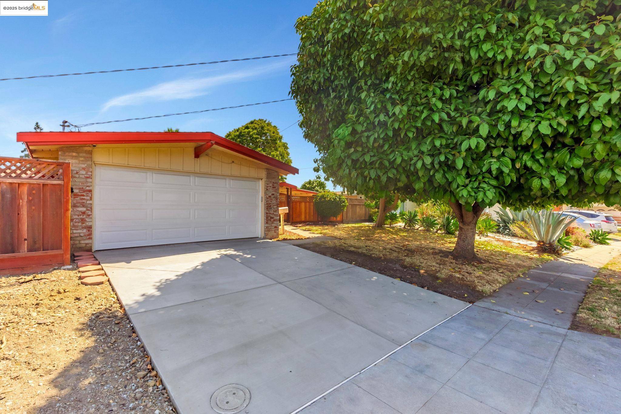 Hayward, CA 94545,27624 Orlando Ave