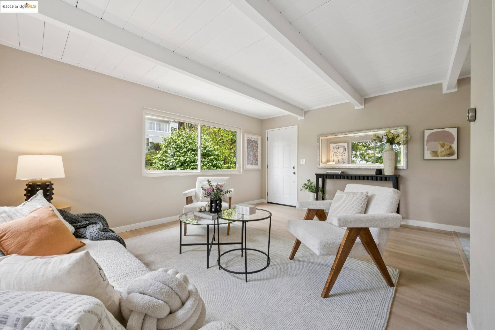 Oakland, CA 94602,4258 Maple Ave