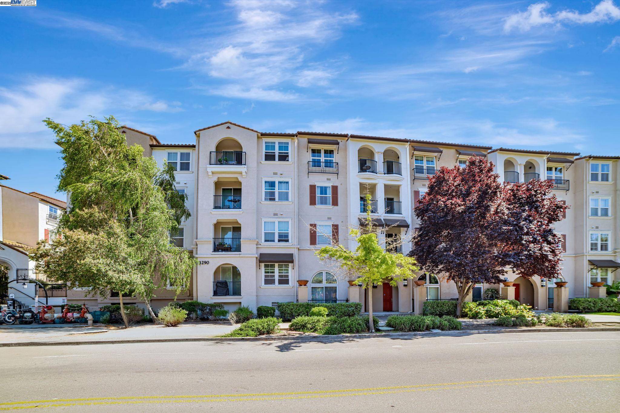 Dublin, CA 94568,3290 Maguire Way #414