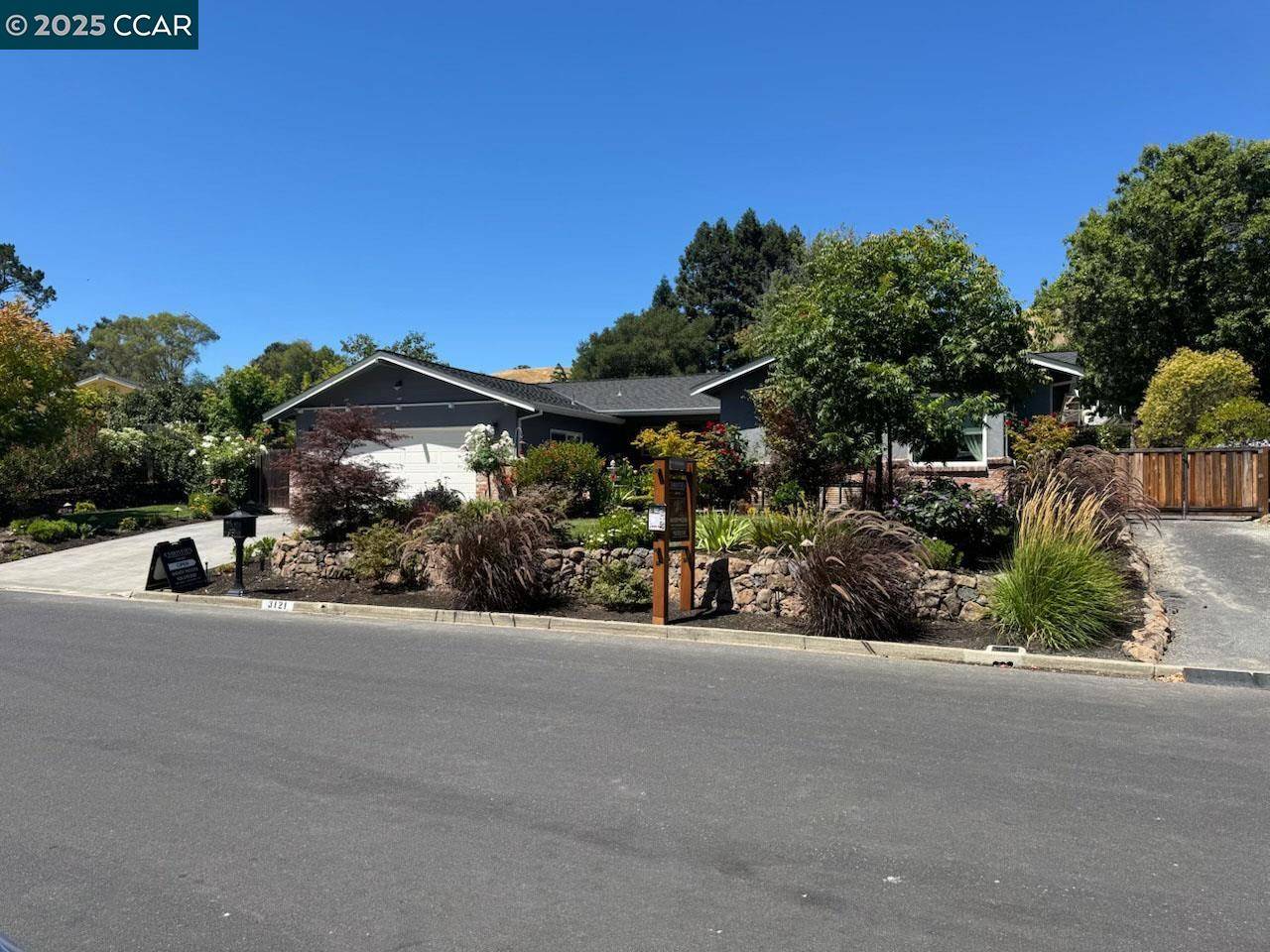 Lafayette, CA 94549,3121 Del Oceano Dr