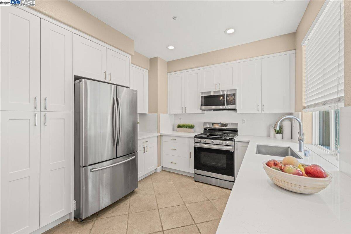 Livermore, CA 94550,107 Limestone Cmn