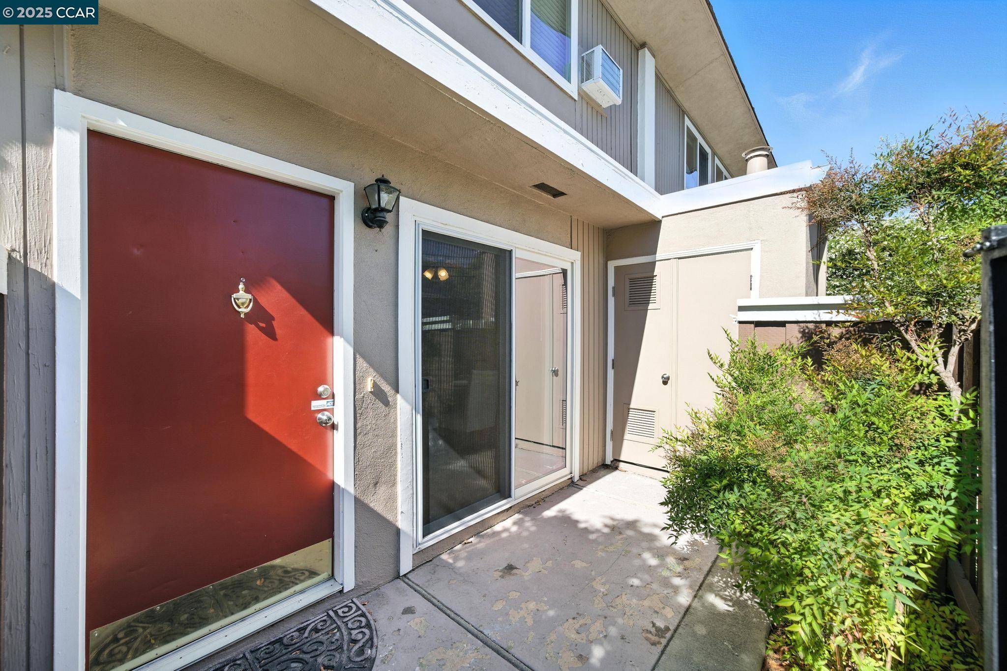 Concord, CA 94518,1014 Bancroft Rd