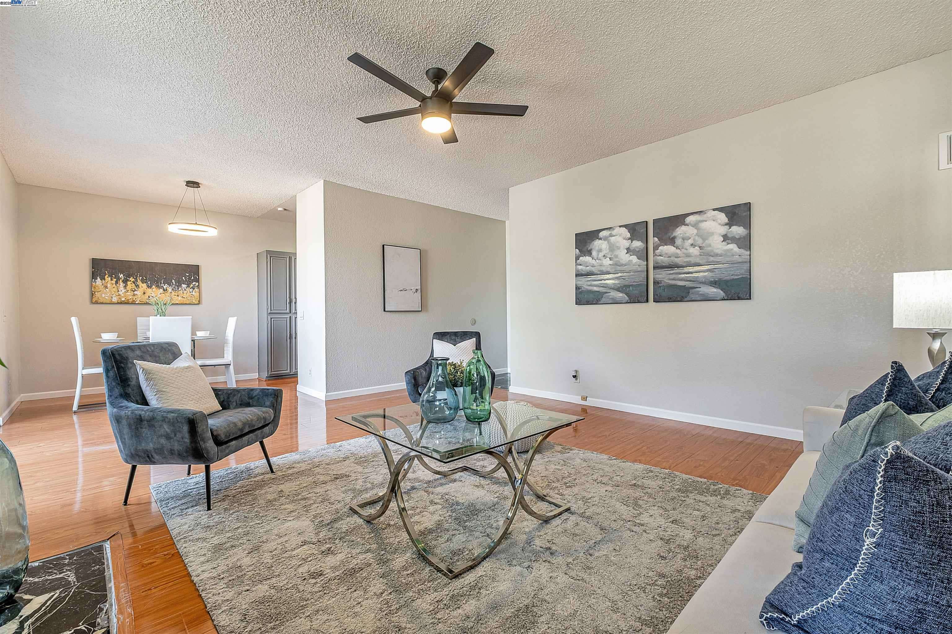 Fremont, CA 94536,3402 Pinewood Ter #211