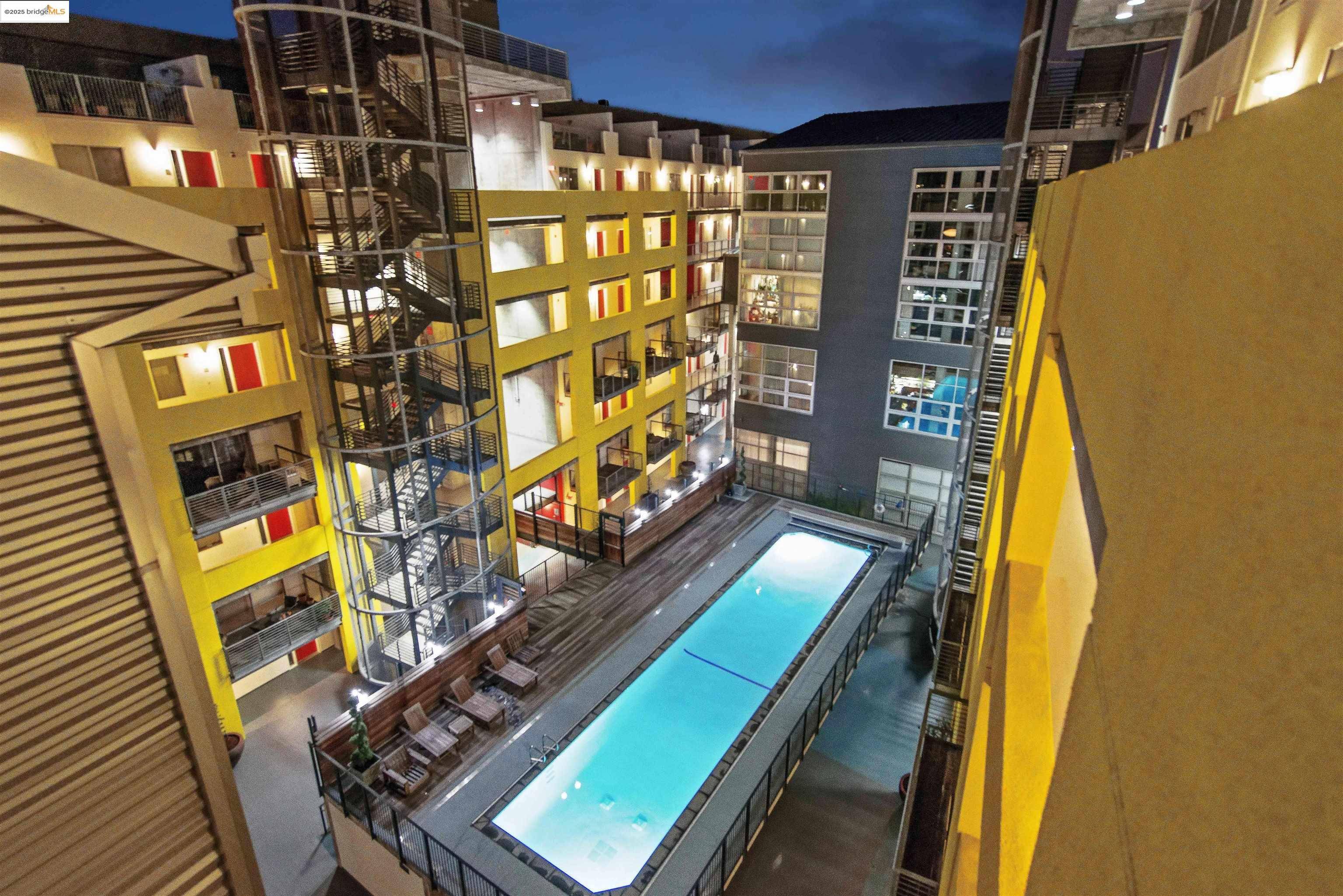 Oakland, CA 94607,311 Oak St #724