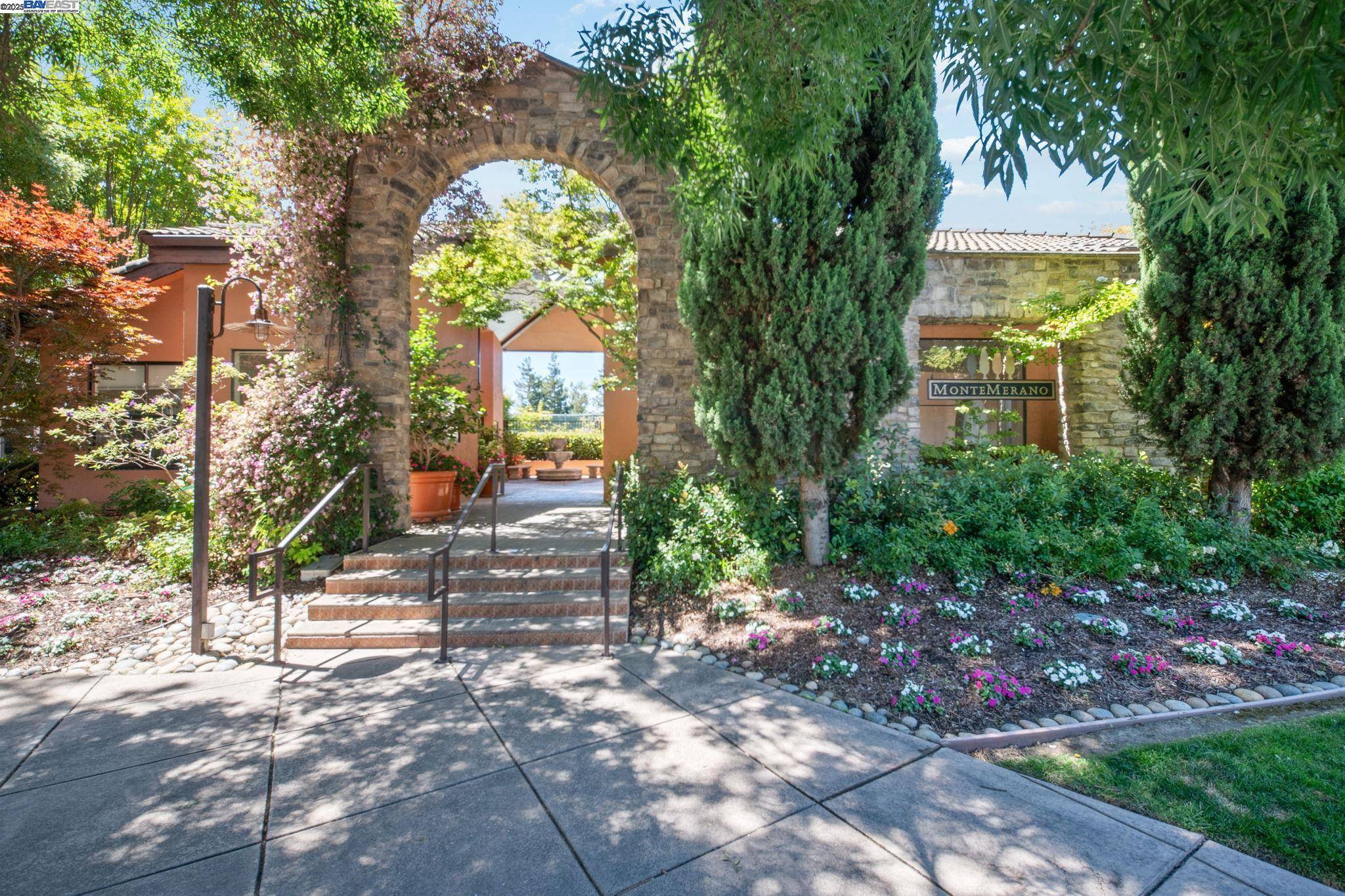 Fremont, CA 94538,39059 Guardino Dr #103