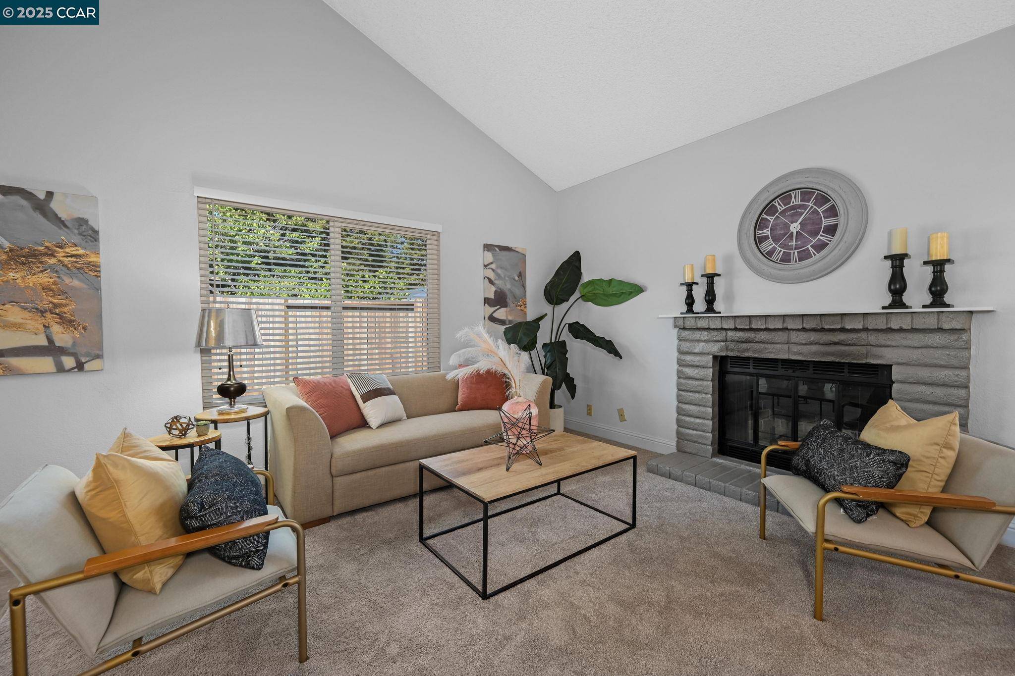 Martinez, CA 94553,2140 Eastview Pl