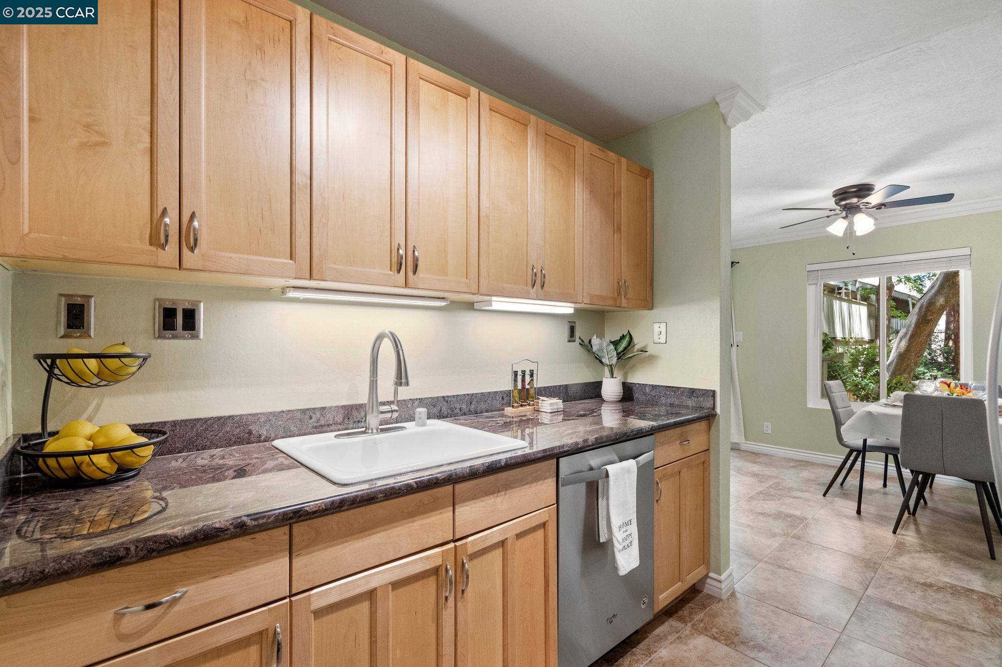 Walnut Creek, CA 94597,2704 Oak Road #80