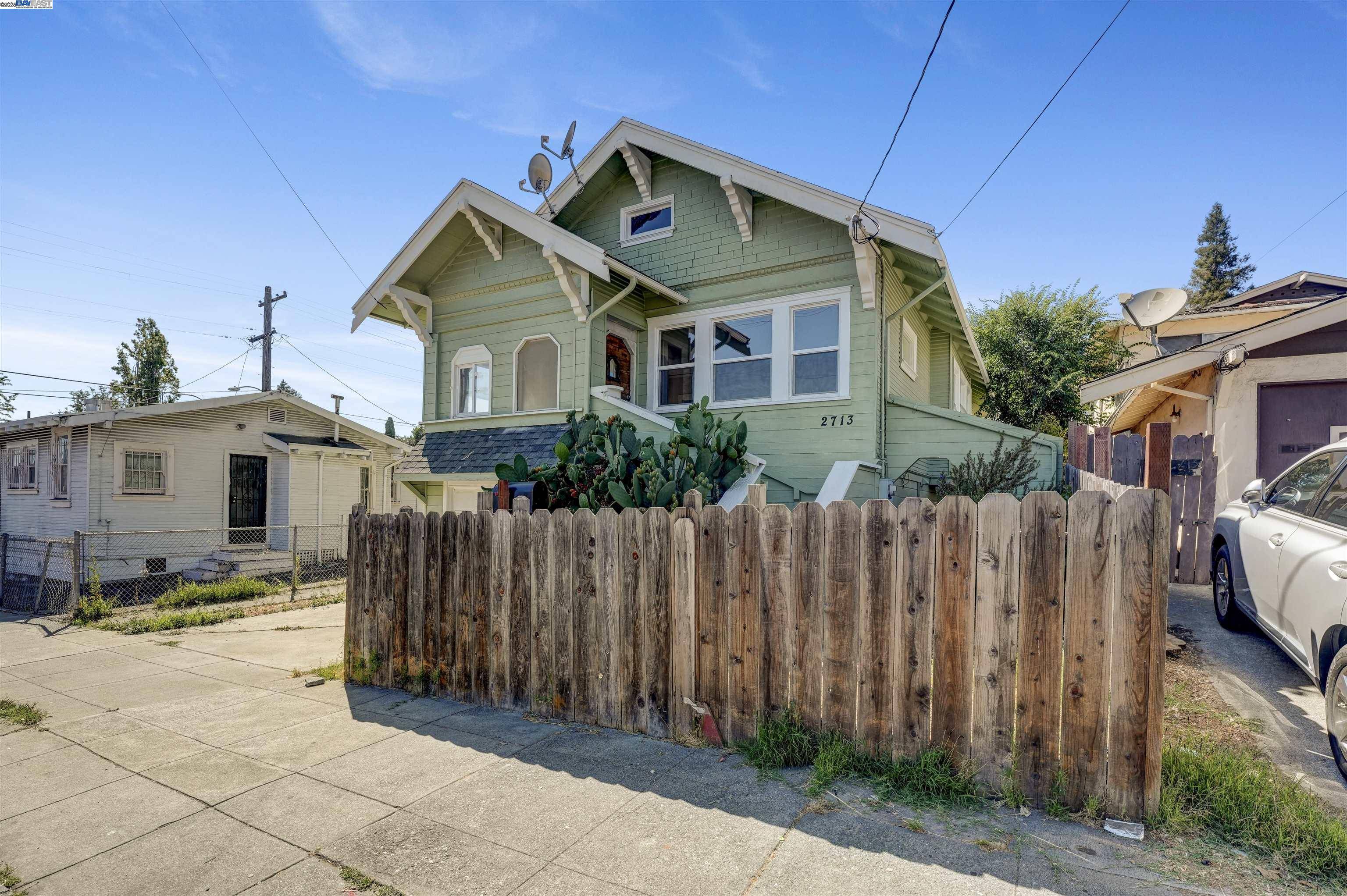 Oakland, CA 94601,2713 Coolidge Ave