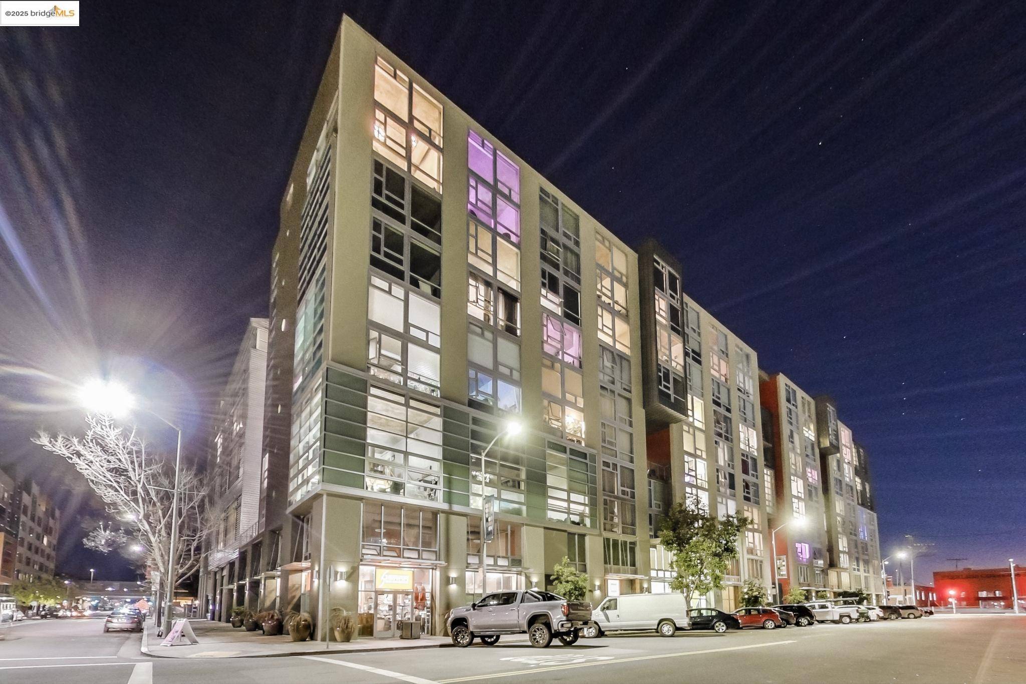 Oakland, CA 94607,311 Oak St #803