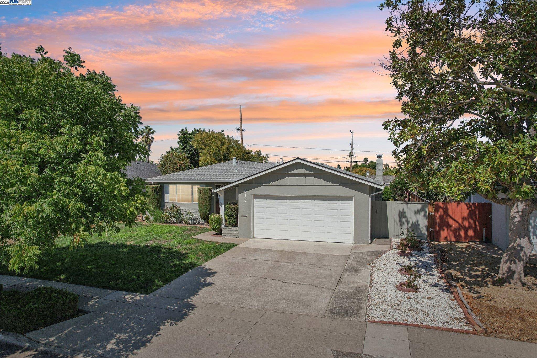 Campbell, CA 95008,915 Bucknam Ave