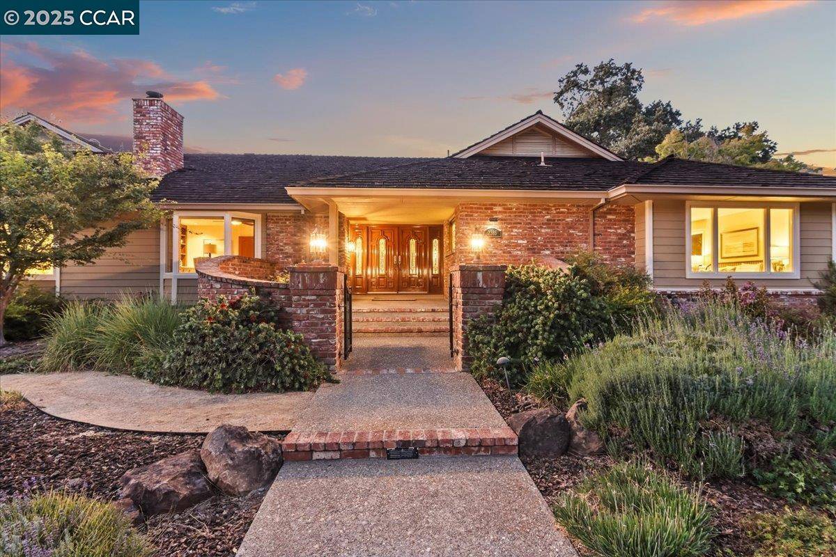 Danville, CA 94506,2385 Holly Oak Dr