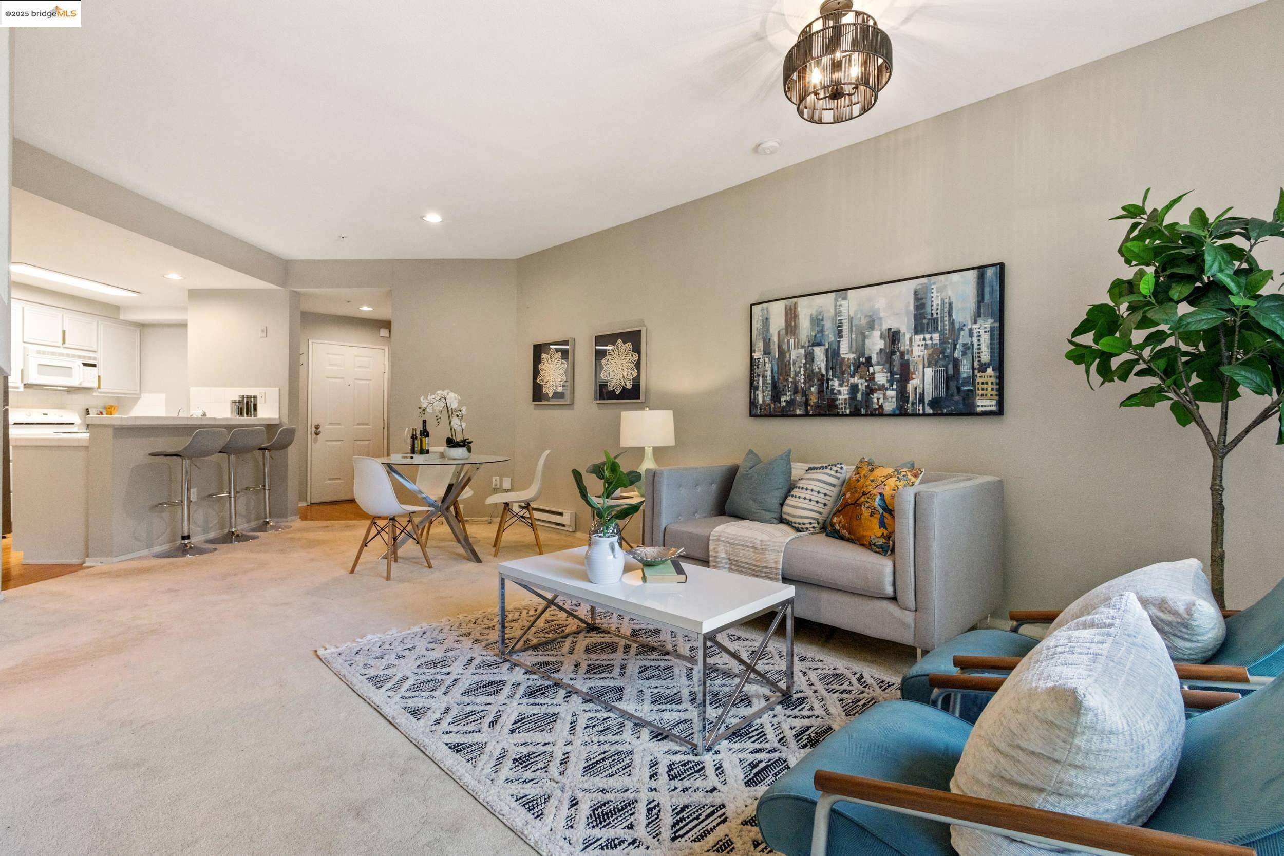 Oakland, CA 94618,200 Caldecott Ln #206