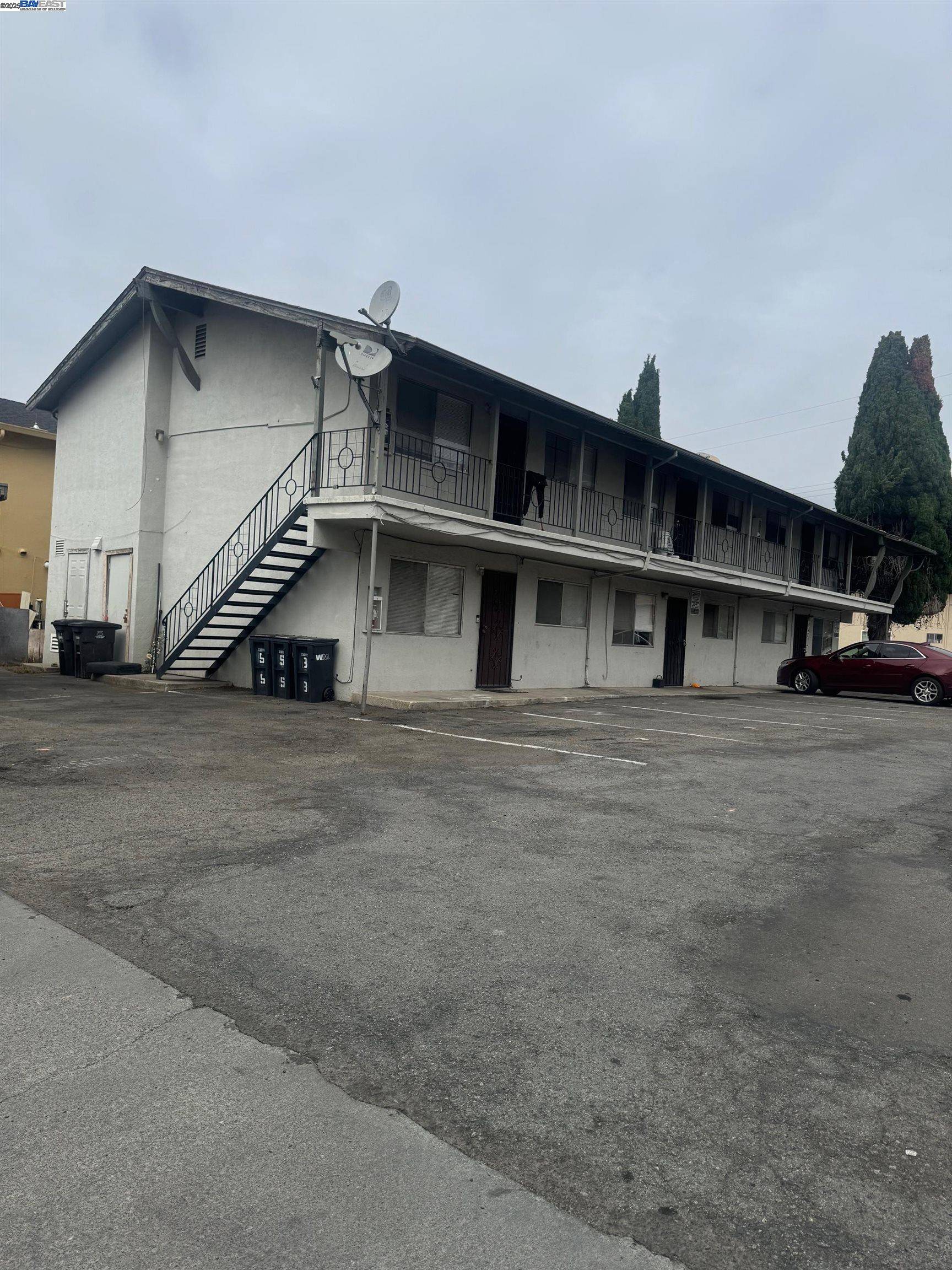 Hayward, CA 94544,318 Dumont Ave