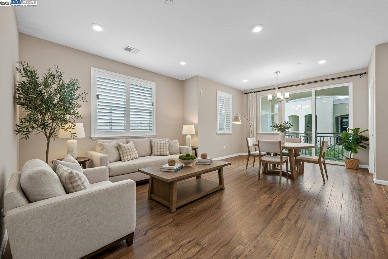 San Ramon, CA 94583,4728 Norris Canyon Rd #206
