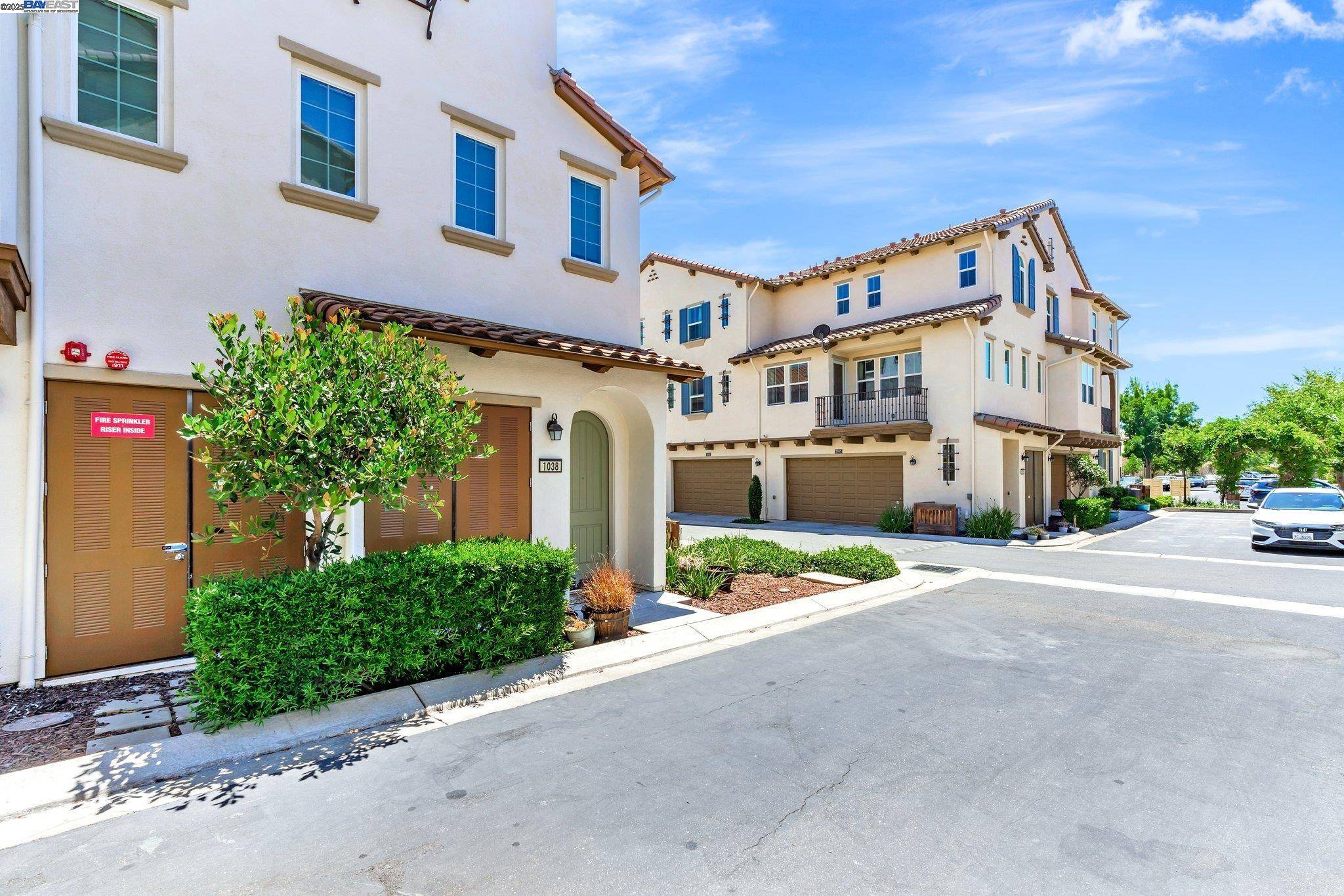 San Ramon, CA 94582,1038 S Monarch