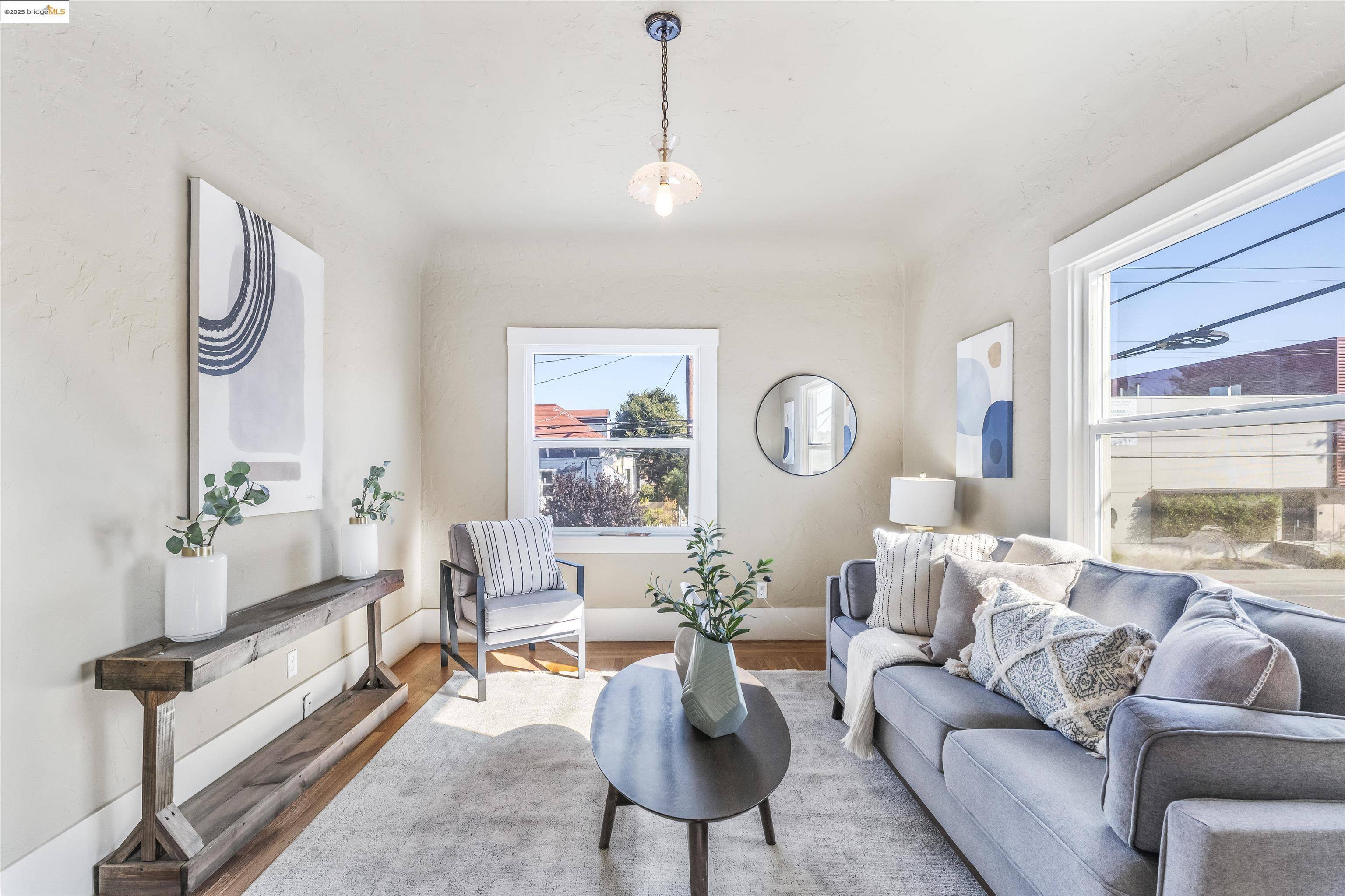 Oakland, CA 94608,2901-2903 West St