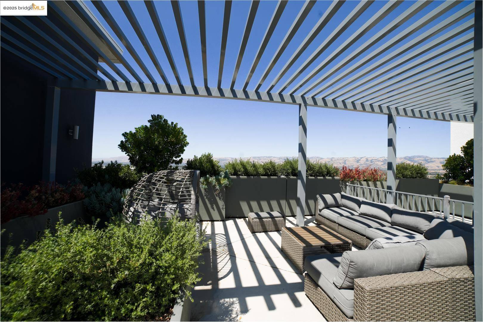 San Jose, CA 95136,382 Llano De Los Robles AVE #UNIT 3