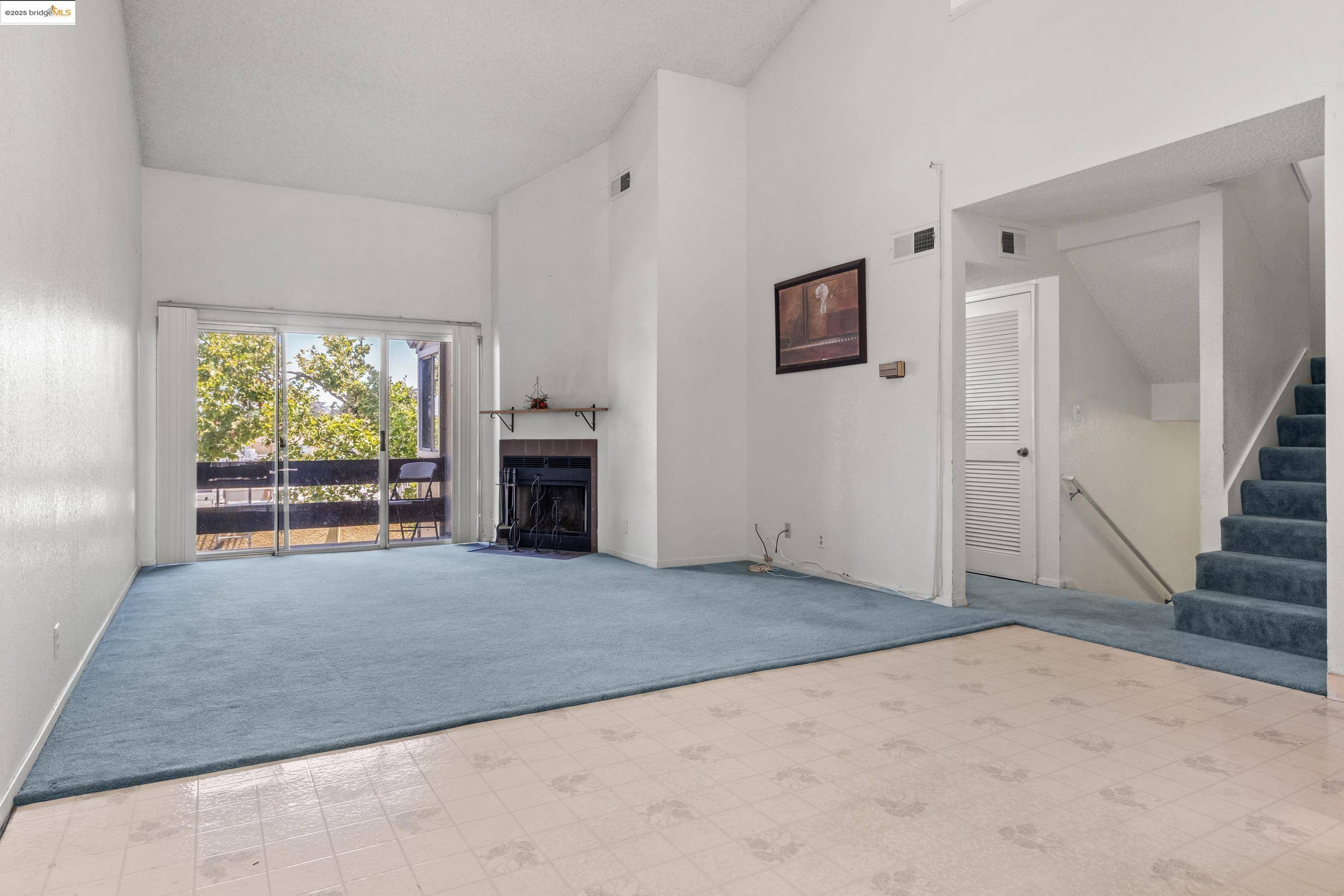 San Pablo, CA 94806,2121 Vale Rd #322