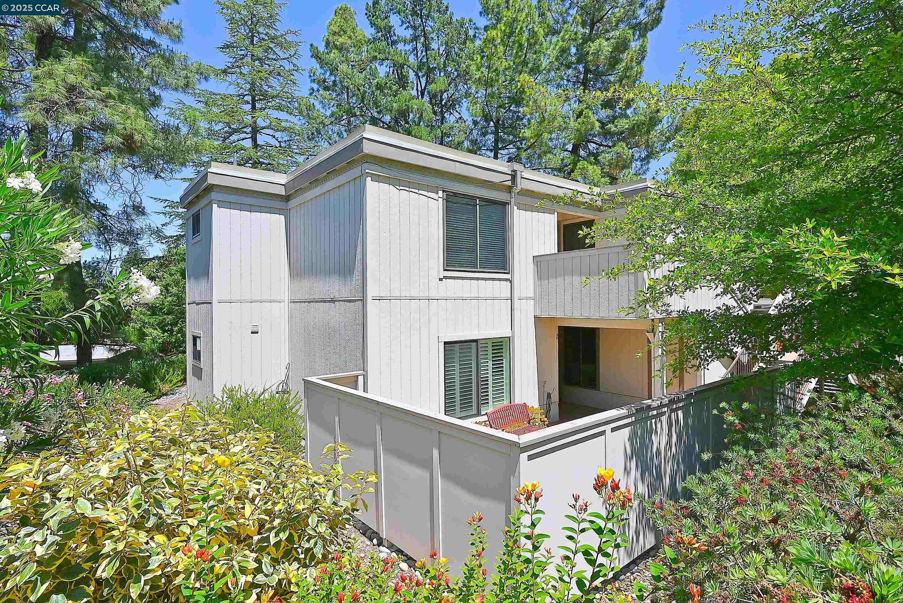 Walnut Creek, CA 94595,1332 Canyonwood Ct #2