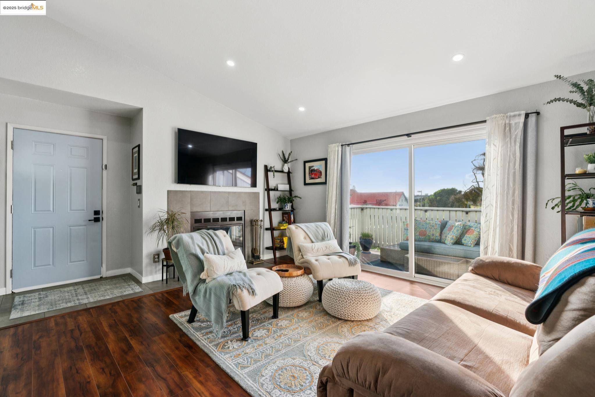 Richmond, CA 94804,184 Schooner Ct