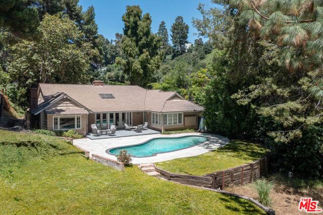 Beverly Hills, CA 90210,1119 Schuyler Road