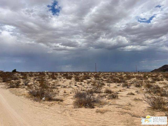 Joshua Tree, CA 92252,0 Moonlight Mesa Road