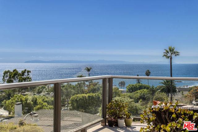 Laguna Beach, CA 92651,739 Manzanita Drive