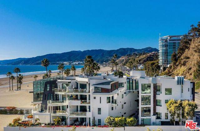 Santa Monica, CA 90402,270 Palisades Beach Road #301