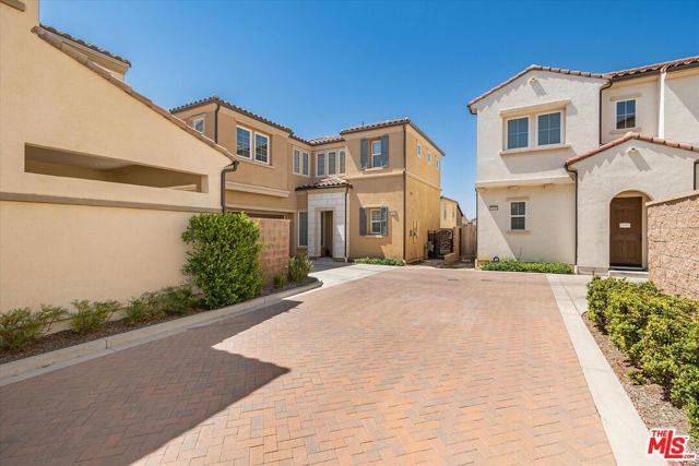 Porter Ranch (los Angeles), CA 91326,20646 W Chestnut Circle