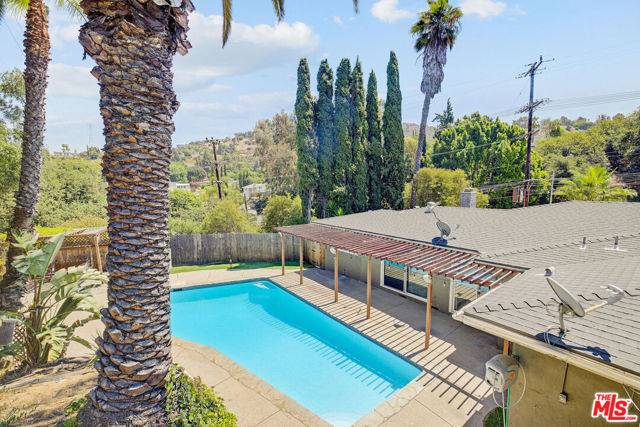 Studio City (los Angeles), CA 91604,3057 Laurel Canyon Boulevard