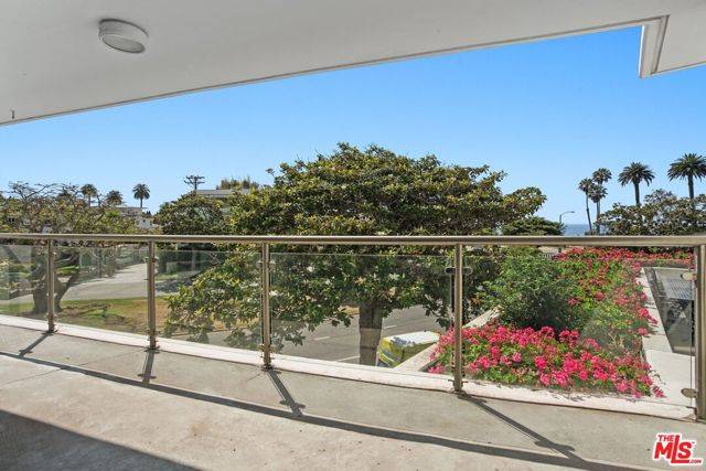 Santa Monica, CA 90402,201 Ocean Avenue #309B