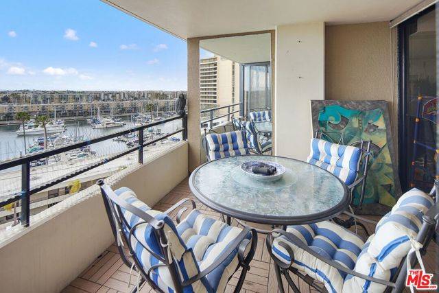 Marina Del Rey, CA 90292,4314 Marina City Drive #526