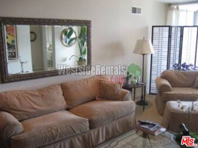 Santa Monica, CA 90403,415 Montana Avenue #306