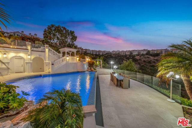 Laguna Niguel, CA 92677,8 Saint Tropez