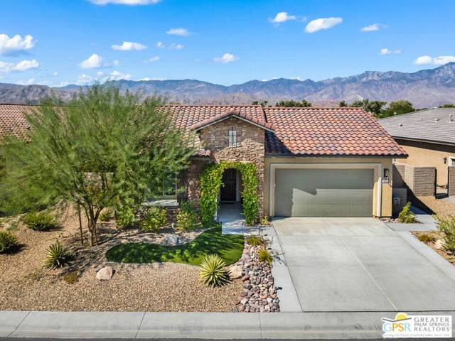 Rancho Mirage, CA 92270,17 Cork Tree