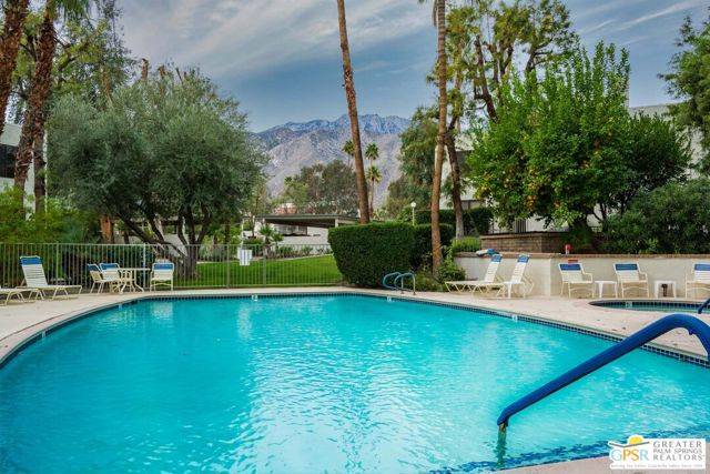 Palm Springs, CA 92262,385 E Via Escuela #422