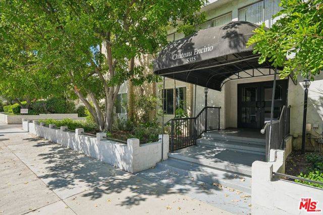 Encino (los Angeles), CA 91316,5315 Zelzah Avenue #3