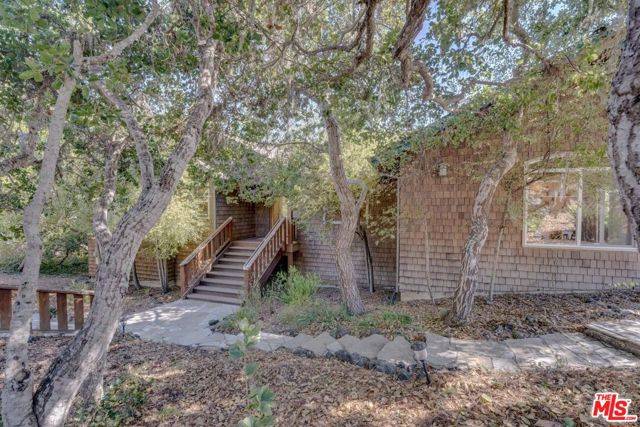 Cambria, CA 93428,1086 Hillcrest Drive