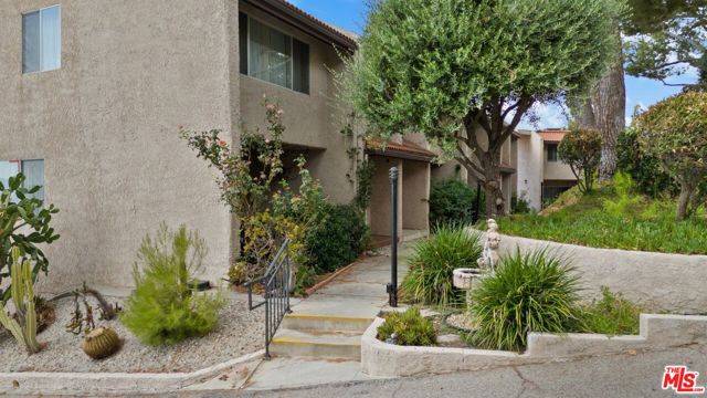 Burbank, CA 91504,7752 Via Rosa Maria