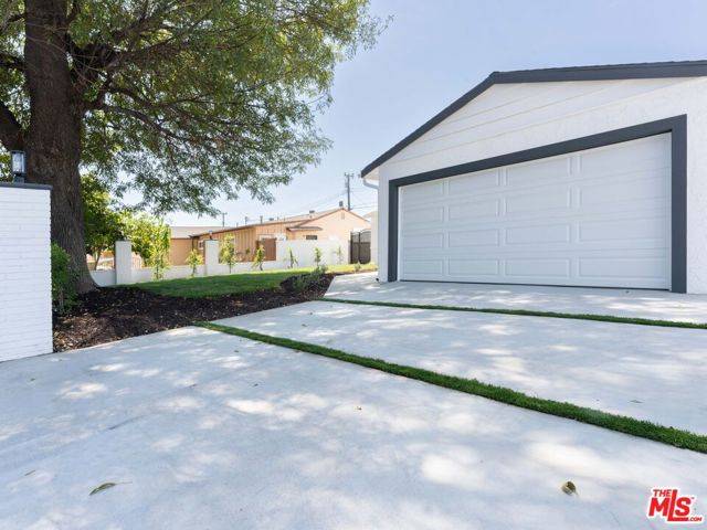 Simi Valley, CA 93065,2317 Sycamore Drive