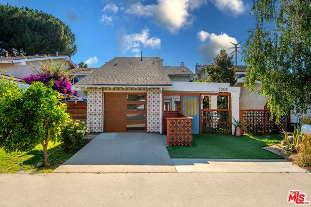 Agoura Hills, CA 91301,5308 Captains Place