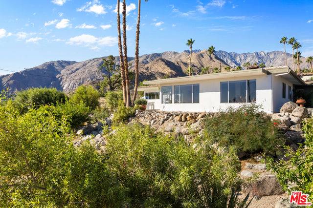 Palm Springs, CA 92262,901 W Via Livorno