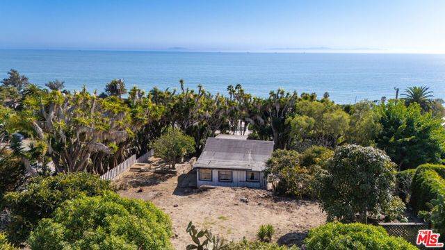 Summerland, CA 93067,2482 Shelby Street