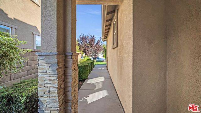 Santa Clarita, CA 91350,22518 Brightwood Place