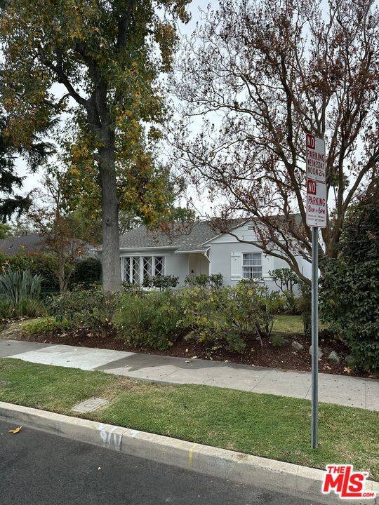 Burbank, CA 91505,1305 N Pass Avenue