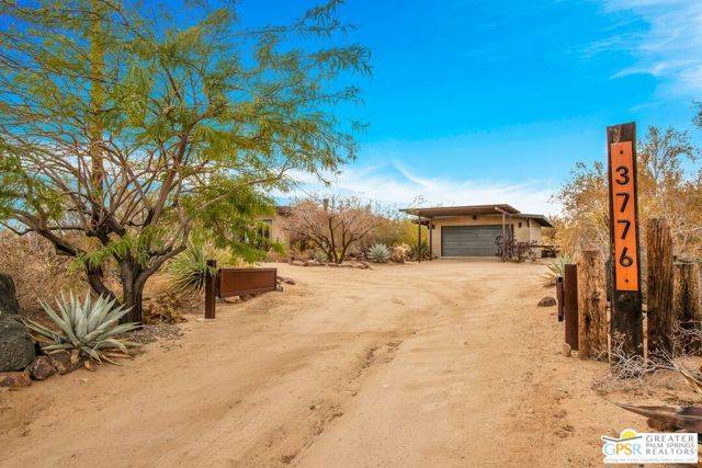 Joshua Tree, CA 92252,3776 Sunburst Avenue