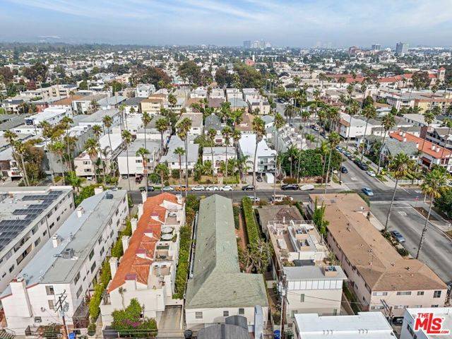 Santa Monica, CA 90403,948 5th Street