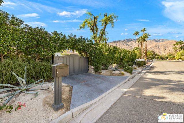 Palm Springs, CA 92262,1075 E El Alameda